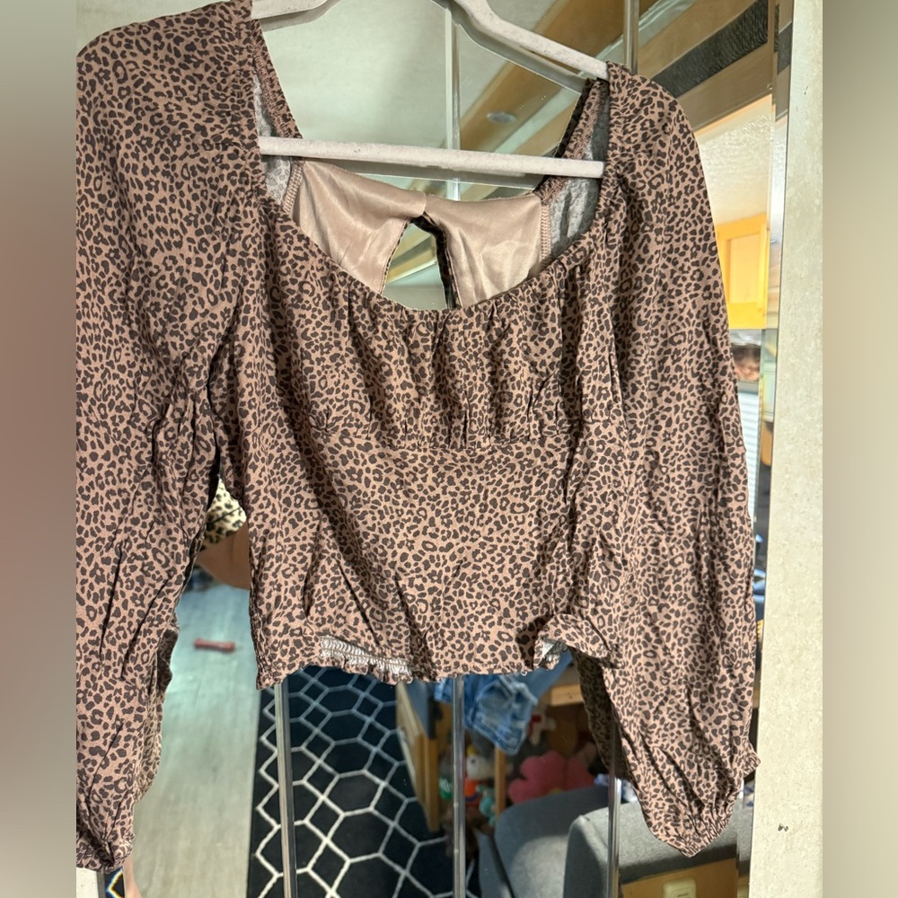 Leopard Print Women's Crop Top with Keyhole Back